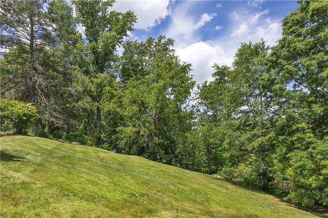 2404 Marble Ln, Franklin Park, PA 15143