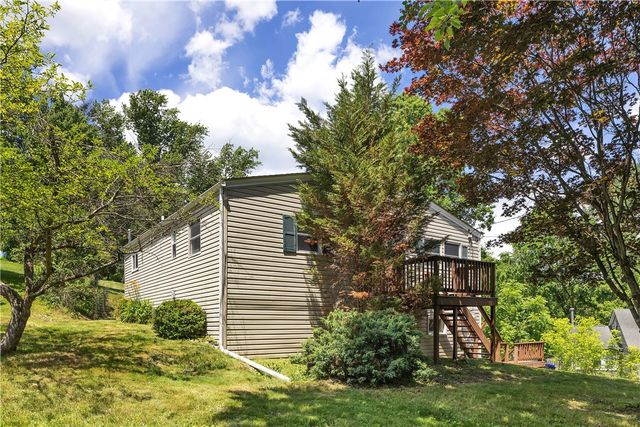 2404 Marble Ln, Franklin Park, PA 15143