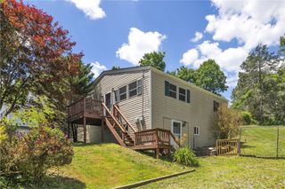 2404 Marble Ln, Franklin Park, PA 15143