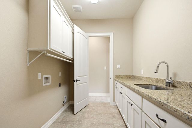 18840 Serene Water Drive, Montgomery, TX 77356