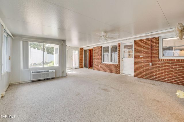 1500 Woodmont Drive, Johnson City, TN 37601