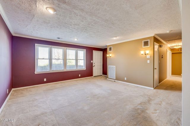 1500 Woodmont Drive, Johnson City, TN 37601