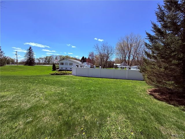 277-283 County Route 8 277, Granby, NY 13069