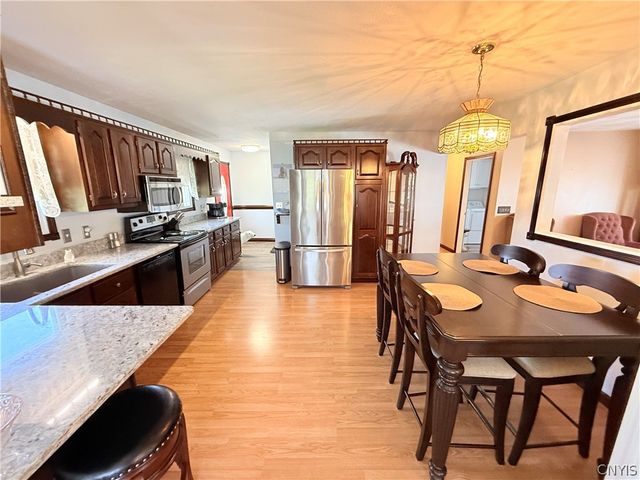 277-283 County Route 8 277, Granby, NY 13069