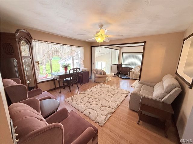 277-283 County Route 8 277, Granby, NY 13069
