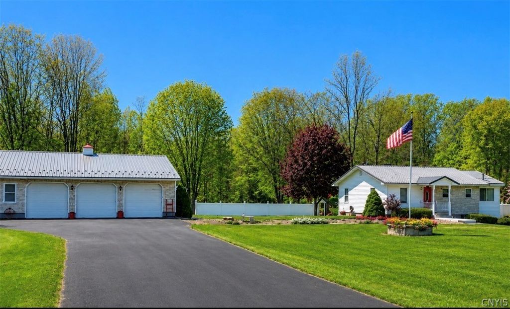 277-283 County Route 8 277, Granby, NY 13069