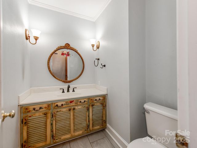 1311 Burtonwood Circle, Charlotte, NC 28212