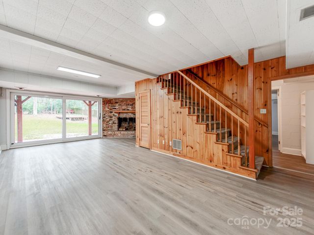 1311 Burtonwood Circle, Charlotte, NC 28212