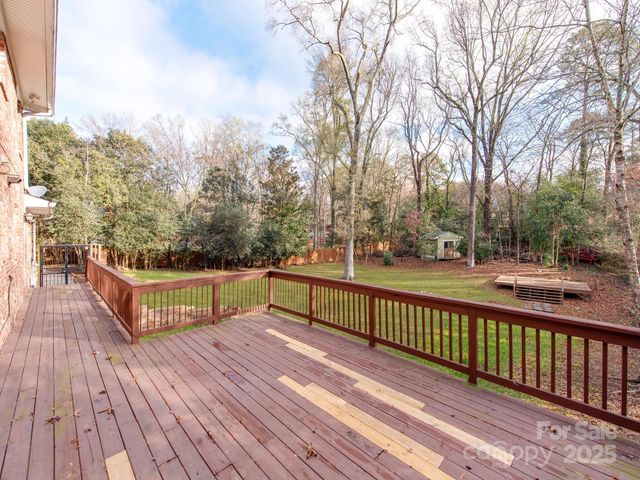 1311 Burtonwood Circle, Charlotte, NC 28212