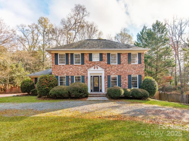 1311 Burtonwood Circle, Charlotte, NC 28212