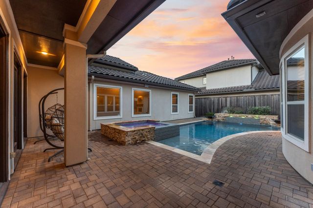 5815 Stratton Woods Drive, Spring, TX 77389