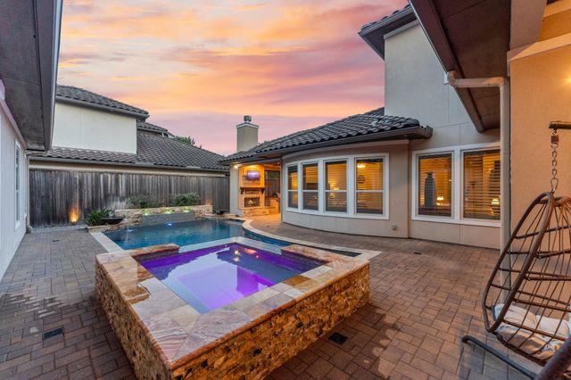 5815 Stratton Woods Drive, Spring, TX 77389