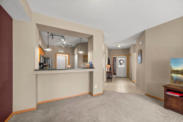 2122 Water Lilly Lane 1206, Eagan, MN 55122