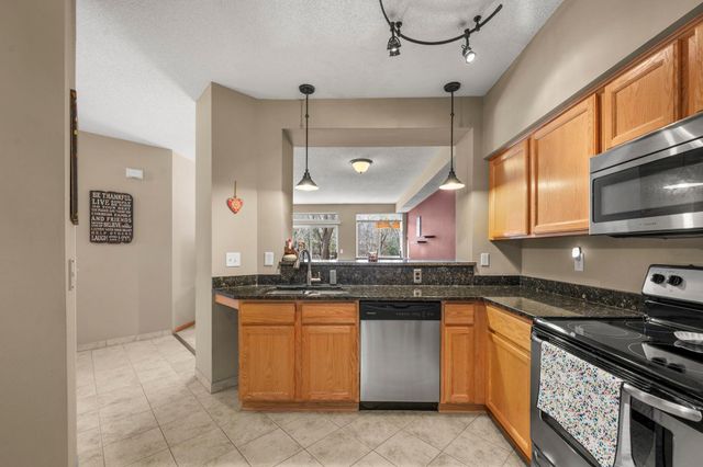 2122 Water Lilly Lane 1206, Eagan, MN 55122