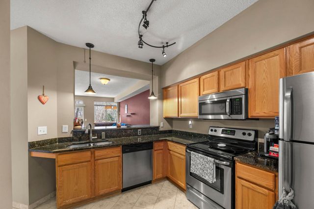 2122 Water Lilly Lane 1206, Eagan, MN 55122