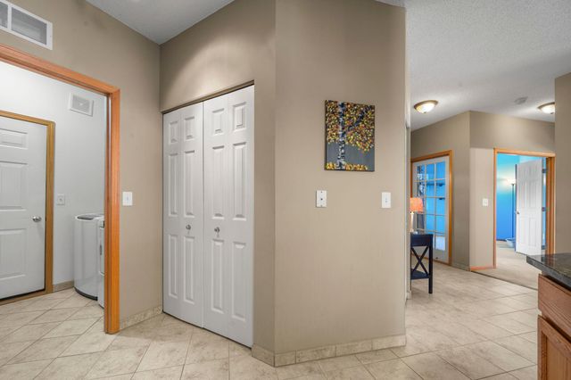 2122 Water Lilly Lane 1206, Eagan, MN 55122