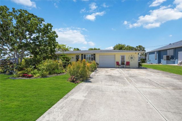 885 E 3RD STREET, Englewood, FL 34223