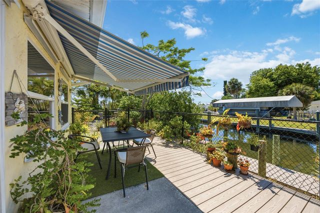 885 E 3RD STREET, Englewood, FL 34223