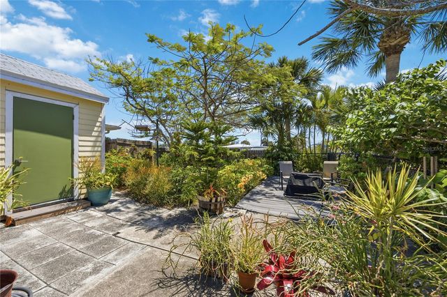 885 E 3RD STREET, Englewood, FL 34223