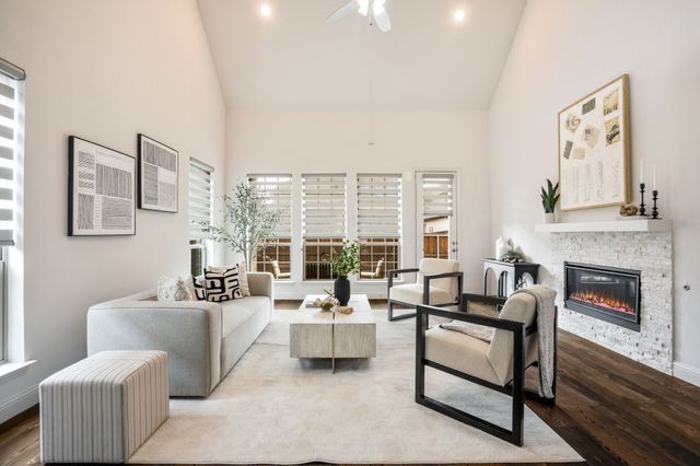 12629 Mercer Parkway, Farmers Branch, TX 75234