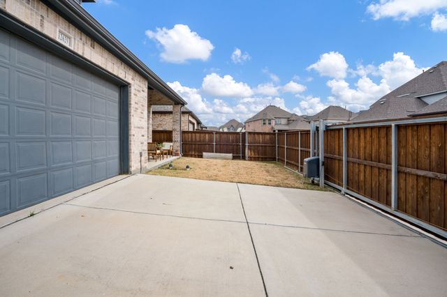 12629 Mercer Parkway, Farmers Branch, TX 75234