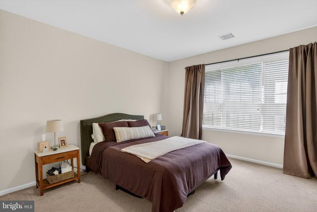627 TIMBERLAKE DR, Ewing, NJ 08618