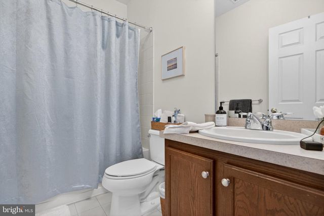 627 TIMBERLAKE DR, Ewing, NJ 08618