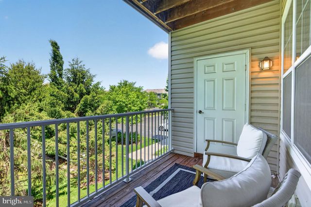 627 TIMBERLAKE DR, Ewing, NJ 08618