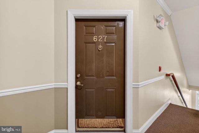 627 TIMBERLAKE DR, Ewing, NJ 08618