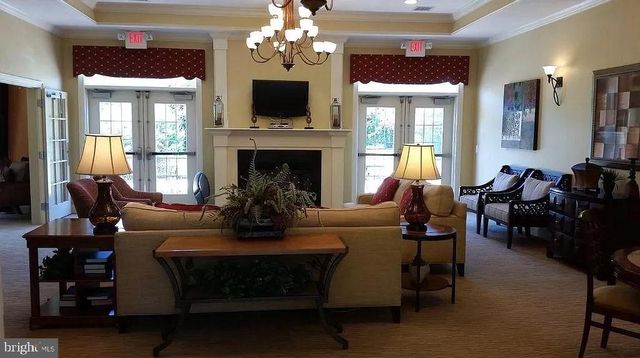 627 TIMBERLAKE DR, Ewing, NJ 08618