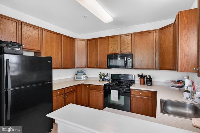 627 TIMBERLAKE DR, Ewing, NJ 08618