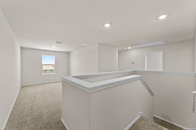 1034 Gladys Run, Seguin, TX 78155