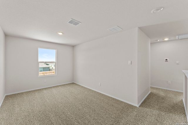 1034 Gladys Run, Seguin, TX 78155