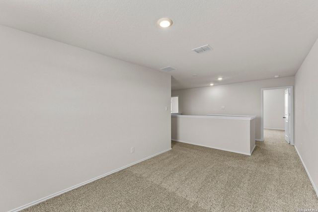 1034 Gladys Run, Seguin, TX 78155
