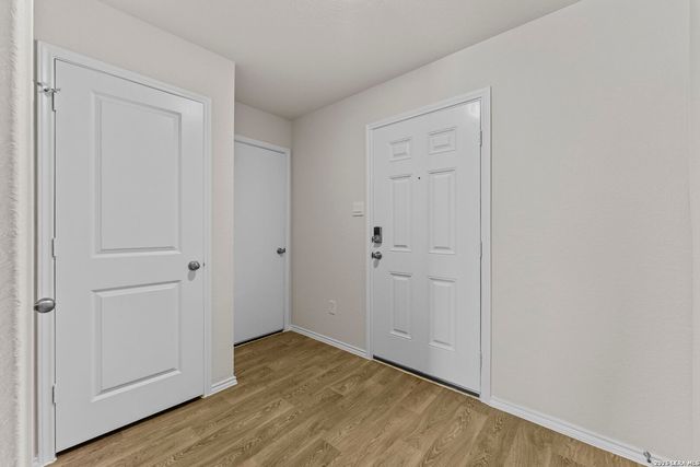 1034 Gladys Run, Seguin, TX 78155
