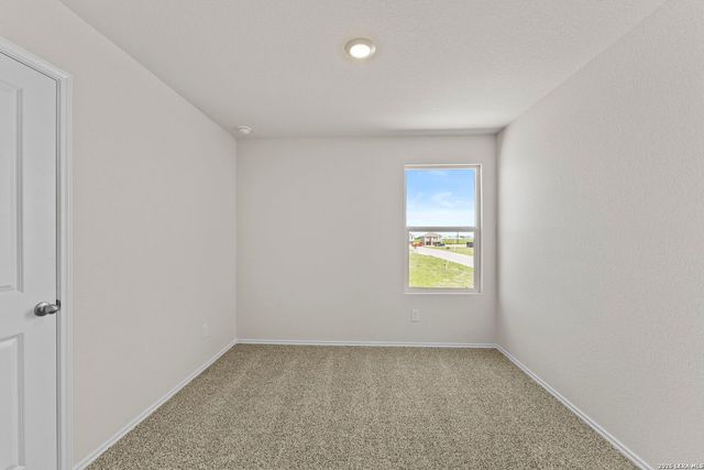 1034 Gladys Run, Seguin, TX 78155