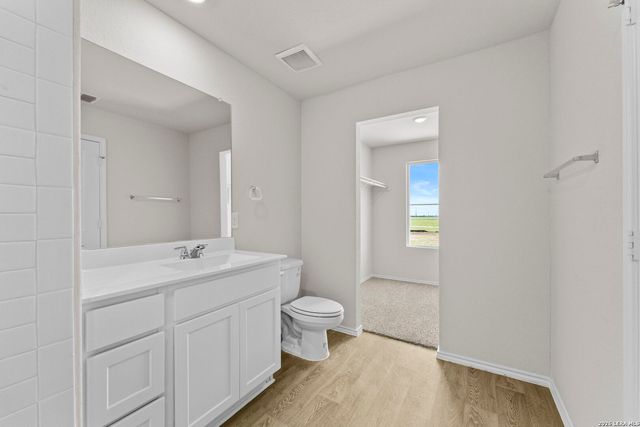 1034 Gladys Run, Seguin, TX 78155