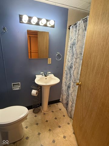 2040 Plum Street, Terre Haute, IN 47804