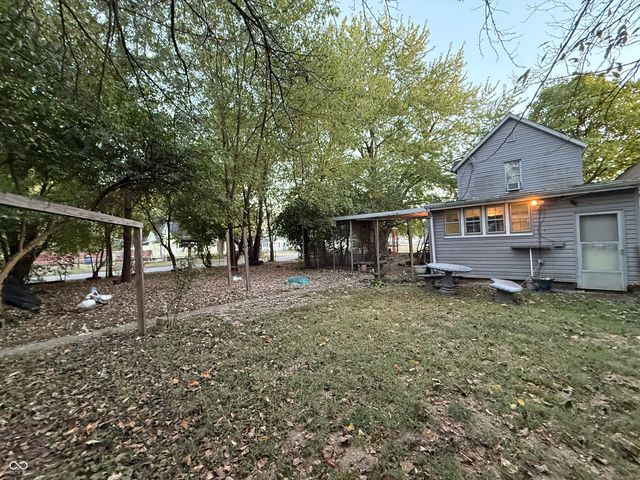 2040 Plum Street, Terre Haute, IN 47804