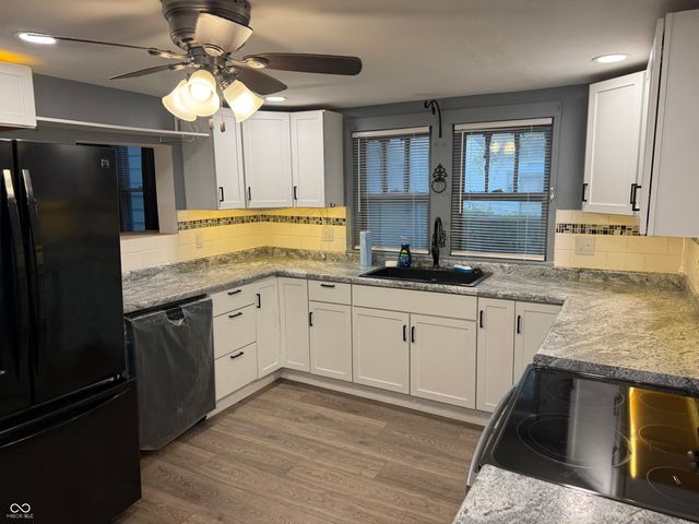 2040 Plum Street, Terre Haute, IN 47804