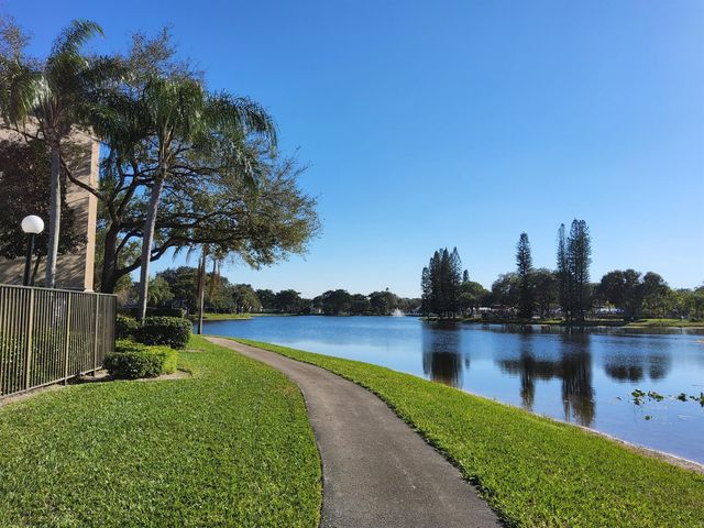 4300 NW 30th Street 147, Coconut Creek, FL 33066