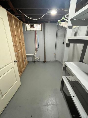 1435 Jeffrey Lane, Inkster, MI 48141