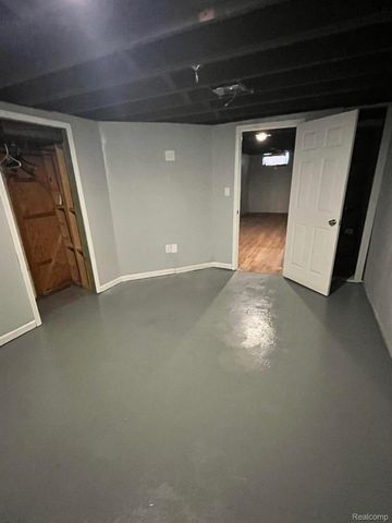 1435 Jeffrey Lane, Inkster, MI 48141