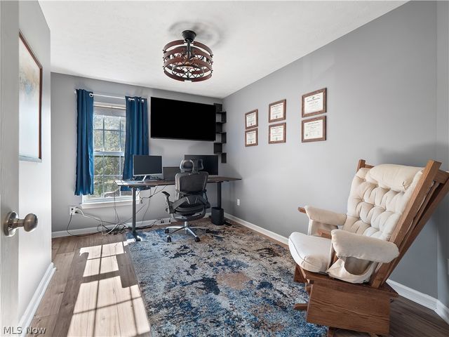 27008 Cascade Court, Olmsted Falls, OH 44138