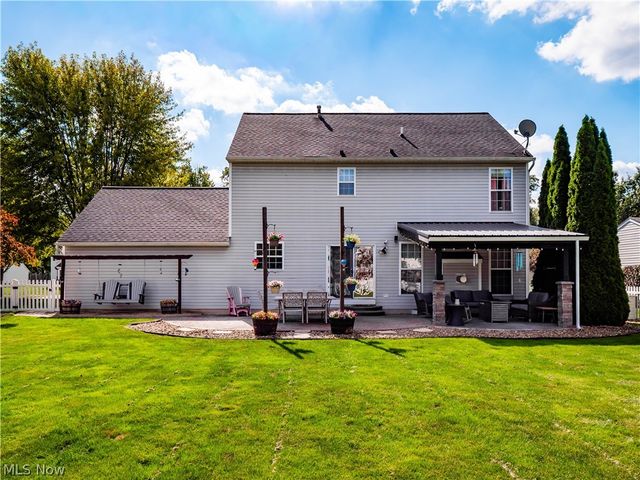 27008 Cascade Court, Olmsted Falls, OH 44138