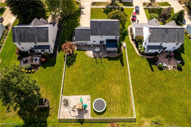 27008 Cascade Court, Olmsted Falls, OH 44138