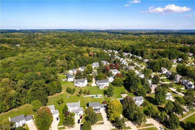 27008 Cascade Court, Olmsted Falls, OH 44138