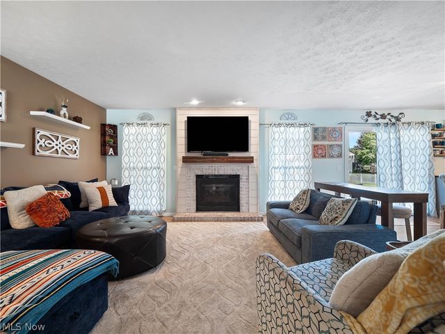 27008 Cascade Court, Olmsted Falls, OH 44138