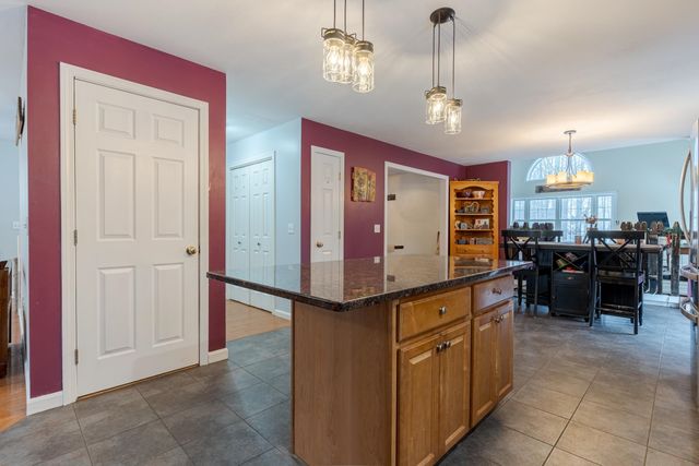 94 Winkley Farm Lane, Rochester, NH 03867