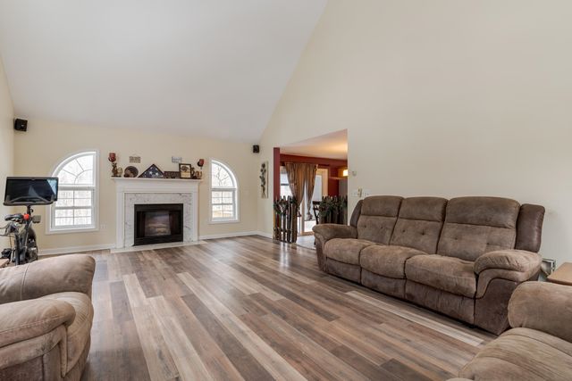 94 Winkley Farm Lane, Rochester, NH 03867